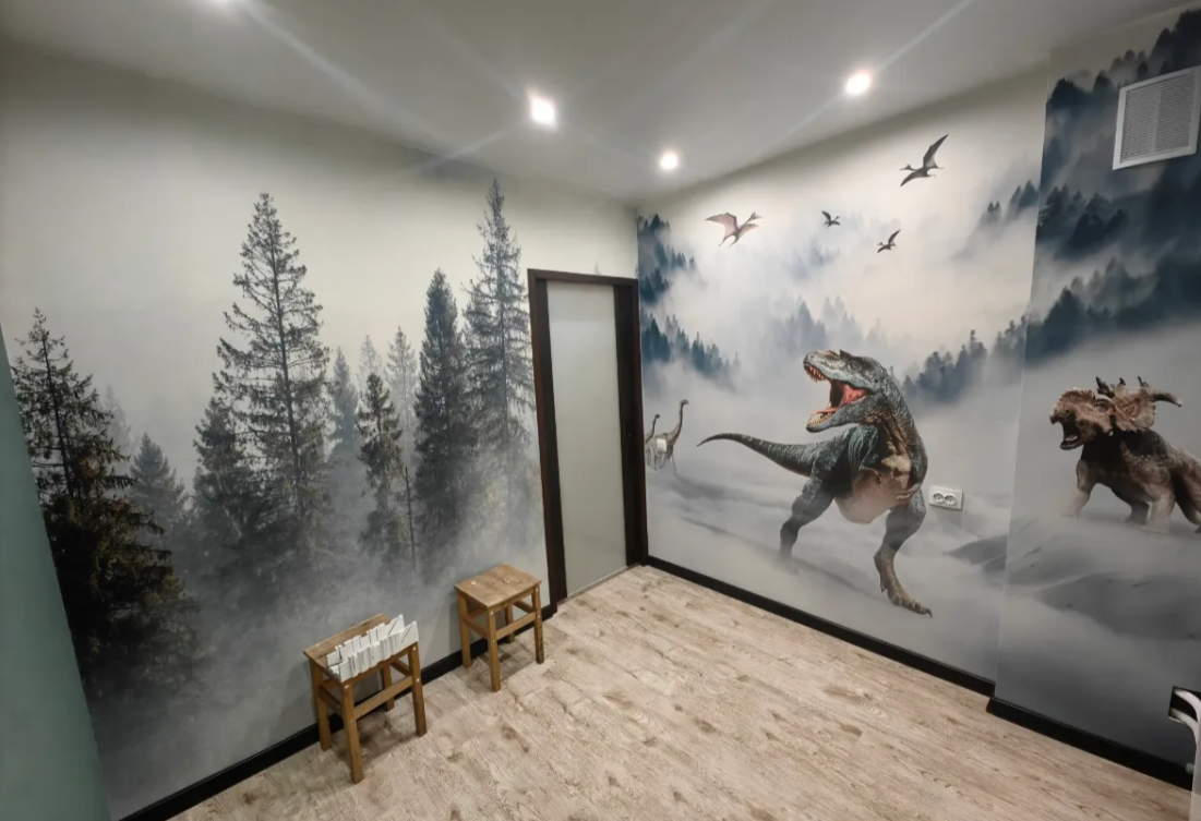 Плинтус ПВХ со съемной панелью Идеал Деконика 70 мм 303 Венге темный