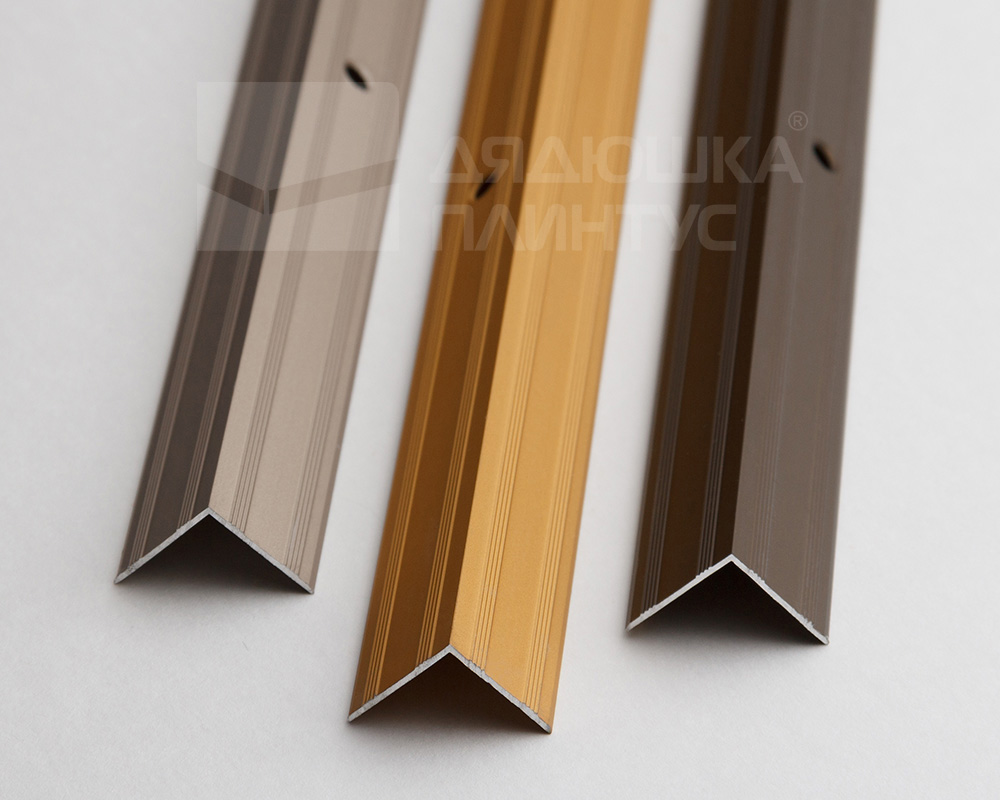 Порог угловой ПУ 05.900.087 Дуб беленый