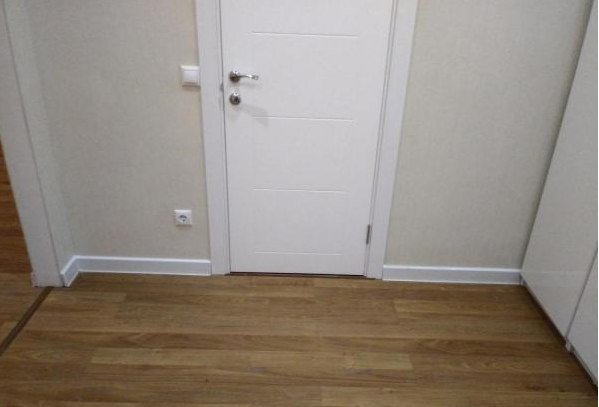 Плинтус ПВХ Salag NG80 80мм 2,5м. Белый