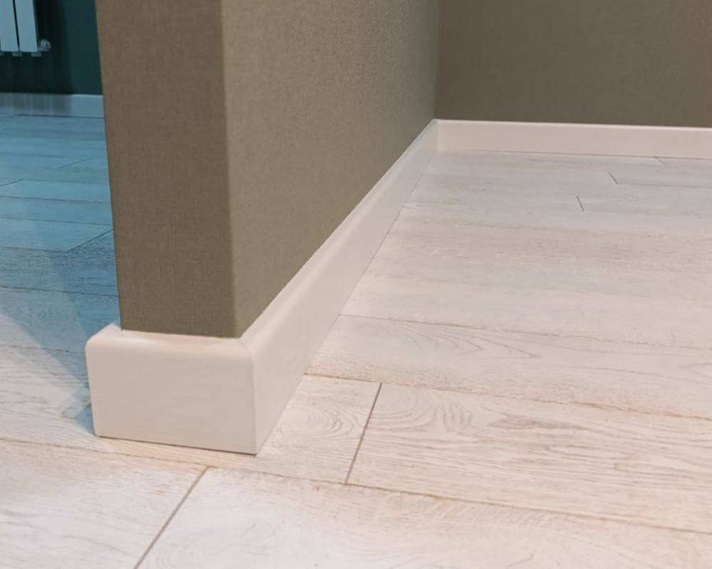 Плинтус МДФ Лука Пл 80МДФ.2700. 24116 Белый