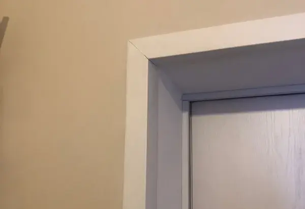 Угол ПВХ 30*30*2,7 м Белый