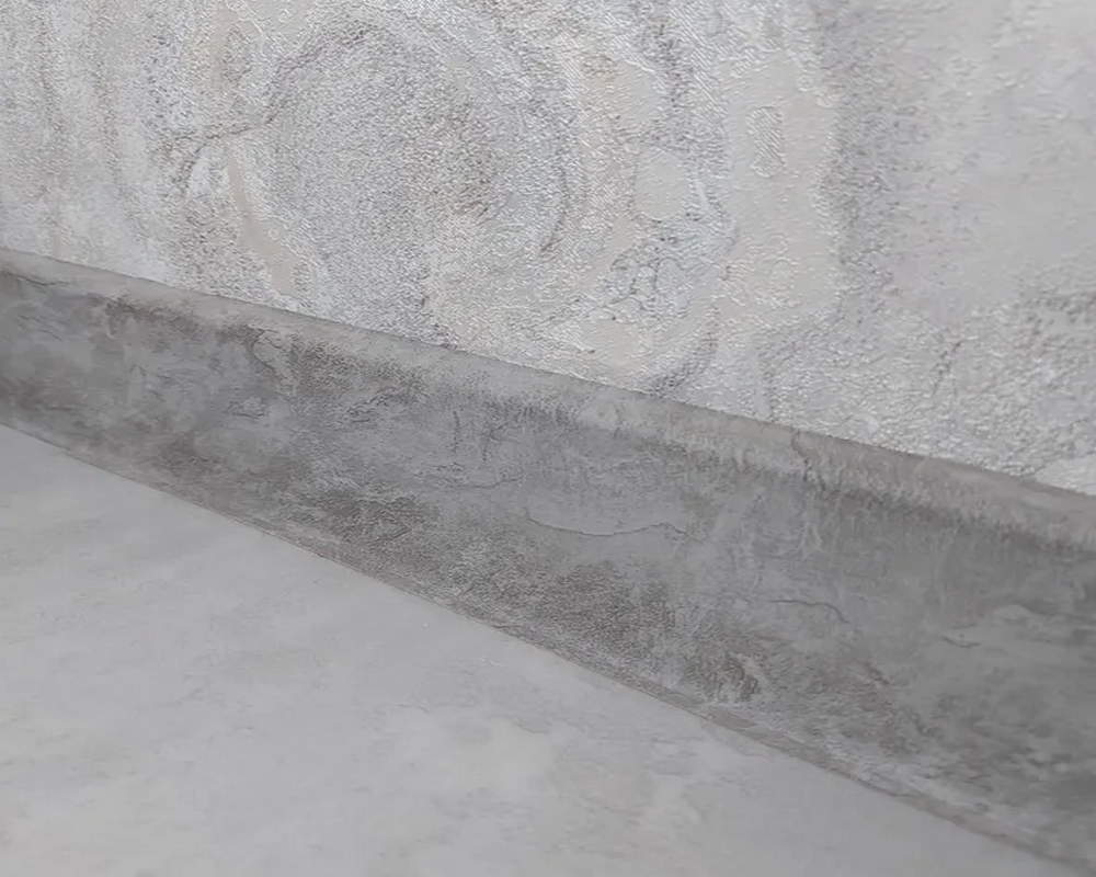 Плинтус ПВХ со съемной панелью Идеал Деконика 85мм 2,2м 265 Клен патина