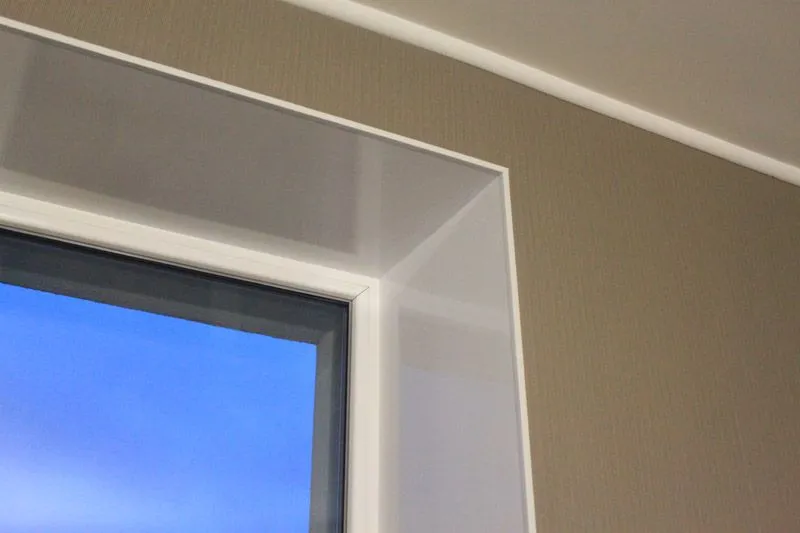 Угол ПВХ 60*60*2,7 м Белый