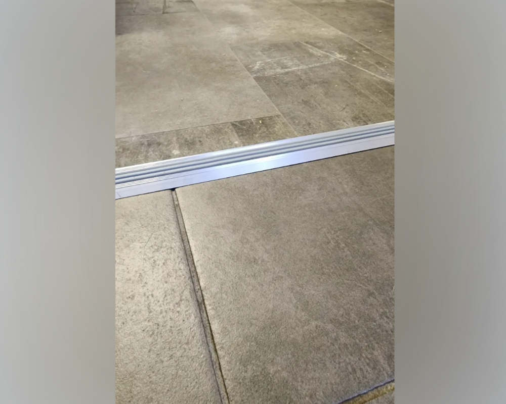 Порог одноуровневый ПС 08.2700.15 Черный