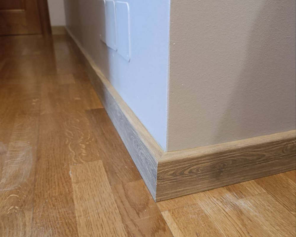 Плинтус ПВХ Рико Концепт 80мм 2,2м. 80013