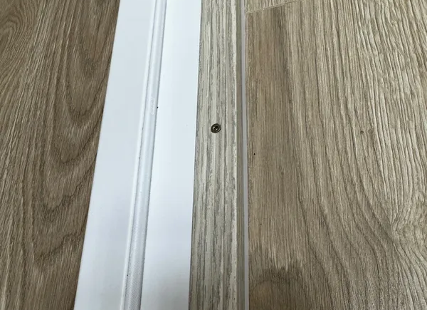 Порог угловой ПУ 05.900.087 Дуб беленый